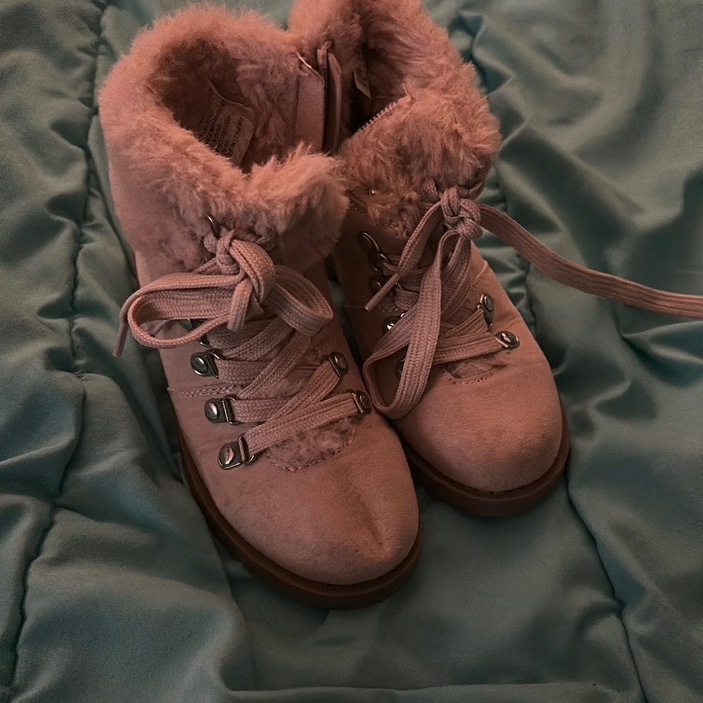 Girls pink booties